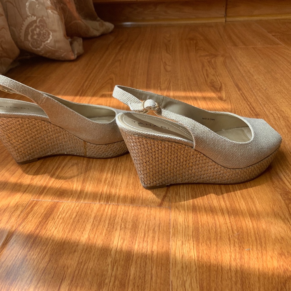 Tahari Wedge Sandal, Size 6